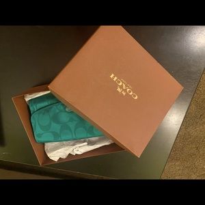 NWT Jade green Coach cosmetic bag